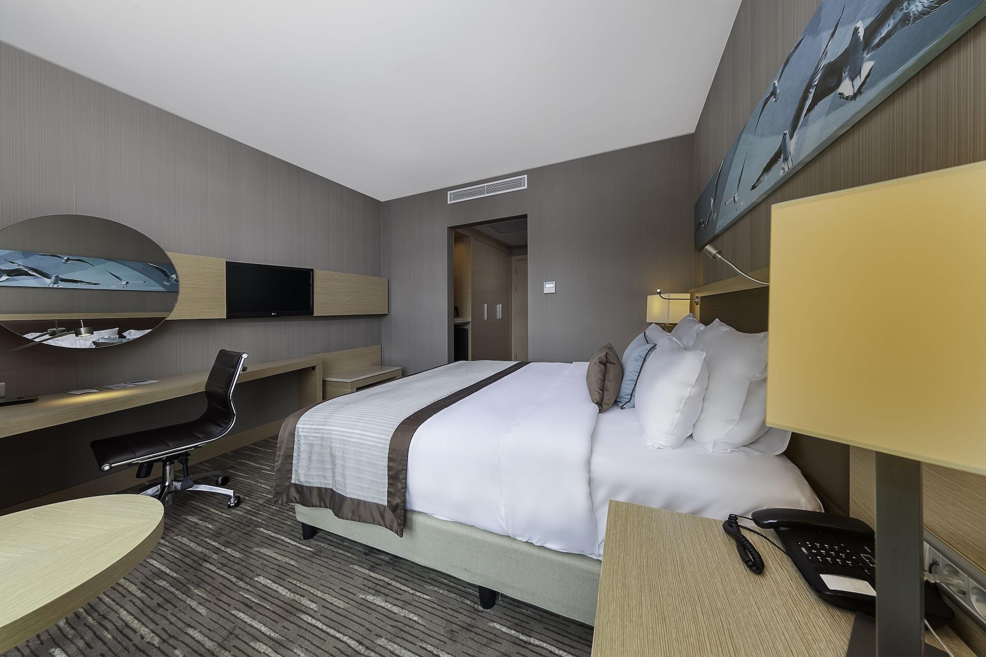 Dedeman Bostanci Istanbul Hotel & Convention Center Экстерьер фото A typical room at the hotel