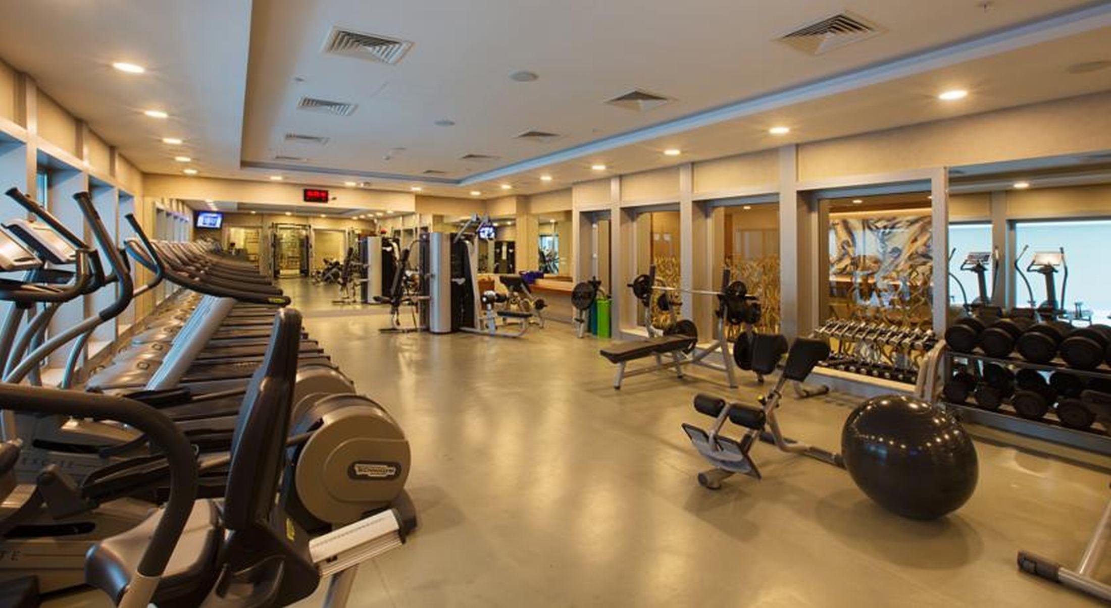 Dedeman Bostanci Istanbul Hotel & Convention Center Экстерьер фото The gym at the hotel