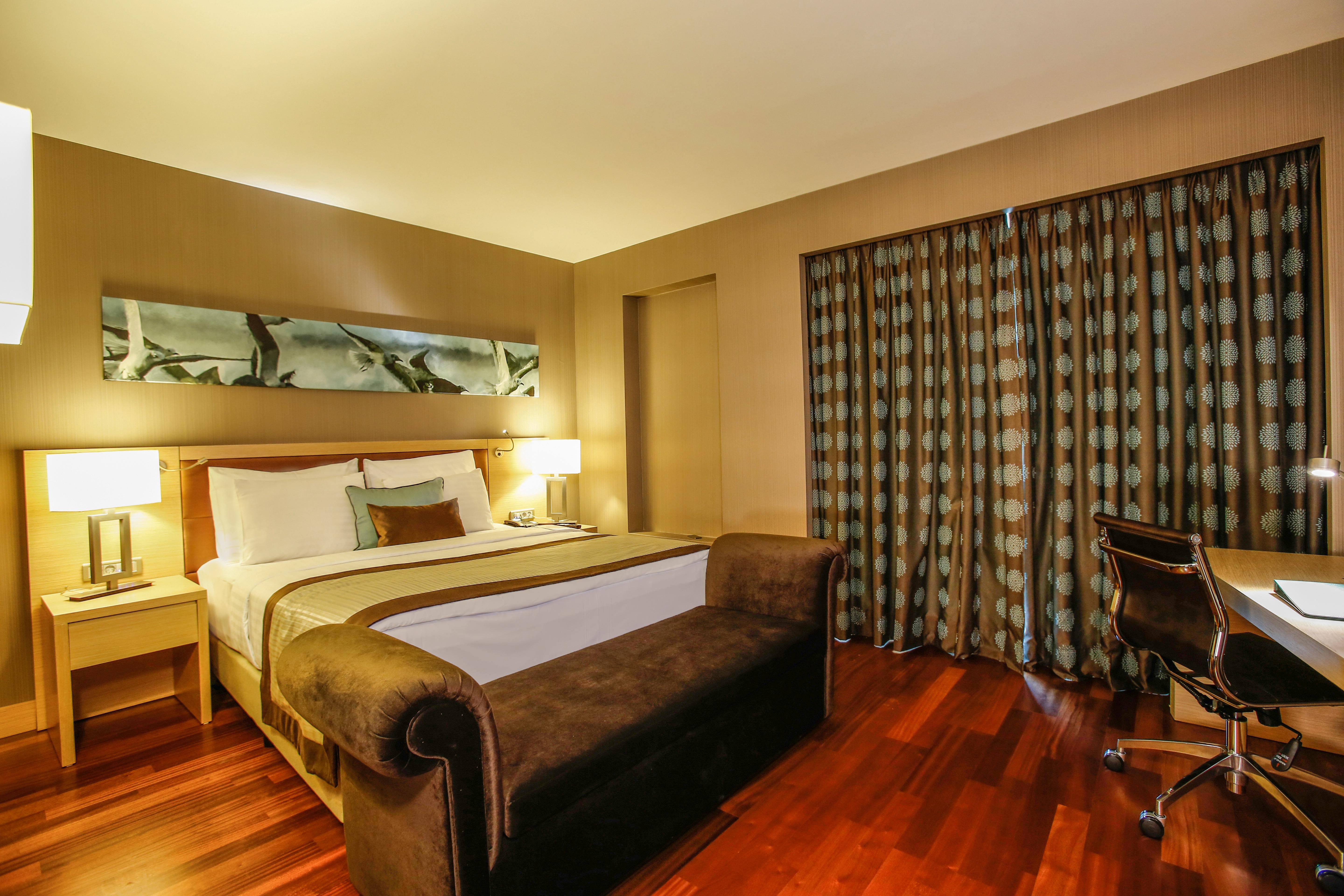 Dedeman Bostanci Istanbul Hotel & Convention Center Экстерьер фото A bedroom at the hotel