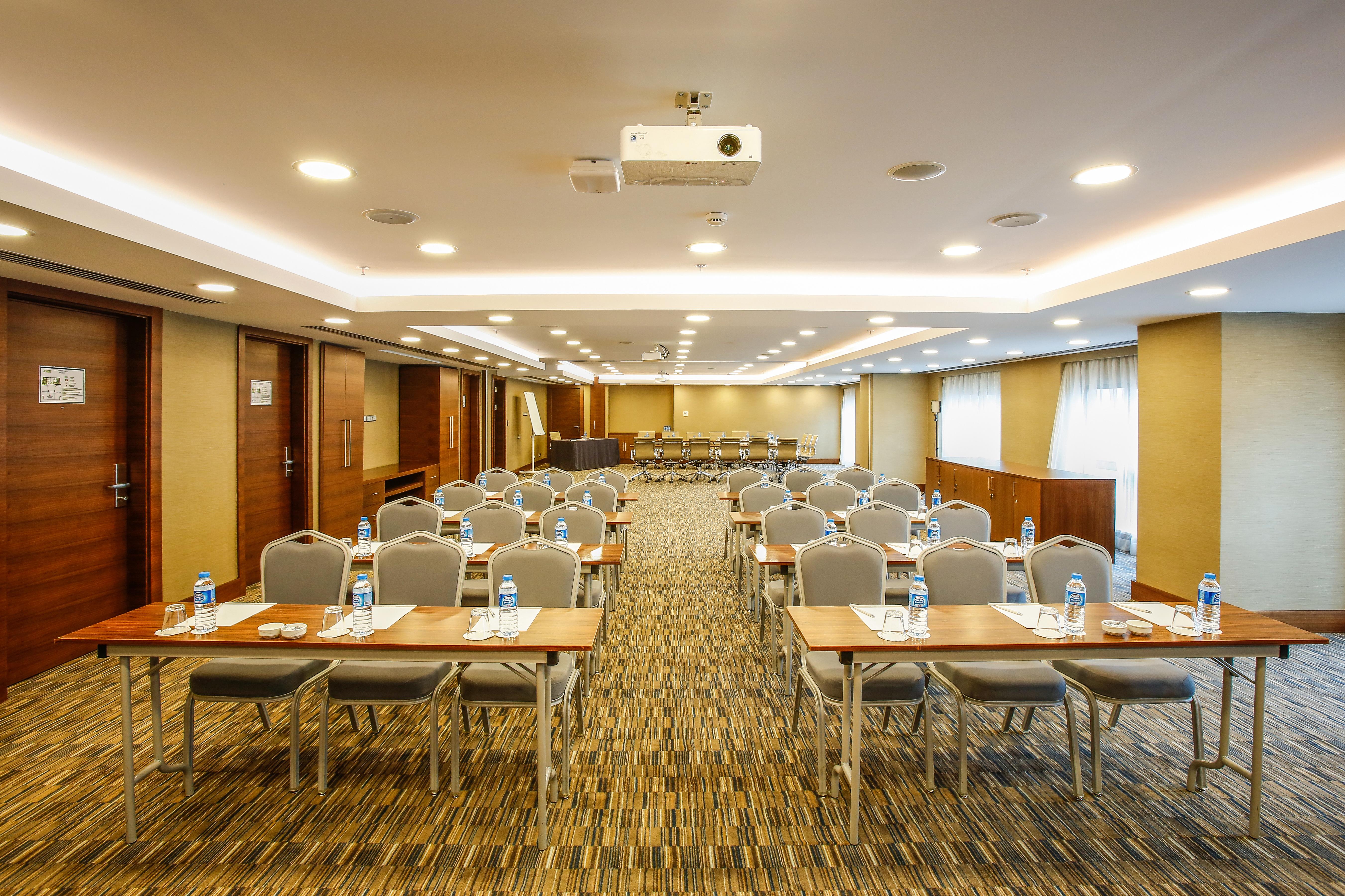 Dedeman Bostanci Istanbul Hotel & Convention Center Экстерьер фото Meeting room