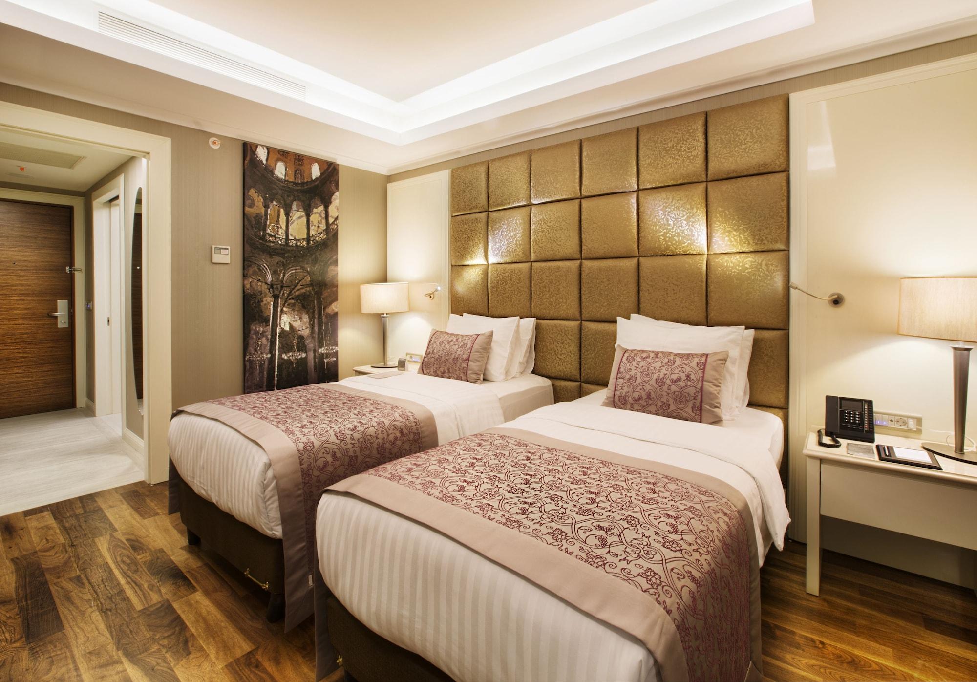 Dedeman Bostanci Istanbul Hotel & Convention Center Экстерьер фото Deluxe Room
